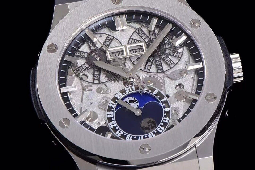 Hublot watch men's classic fusion 1:1 super clone watch hollow disc leather strap model 547.NX.0170.LRfront live photo
