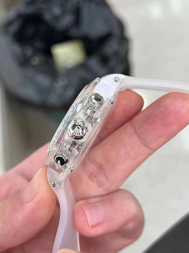 Top Replica Rolex Daytona Customized AET 4130 Movement Sapphire Crystal Case Men's Mechanical Watch Side View