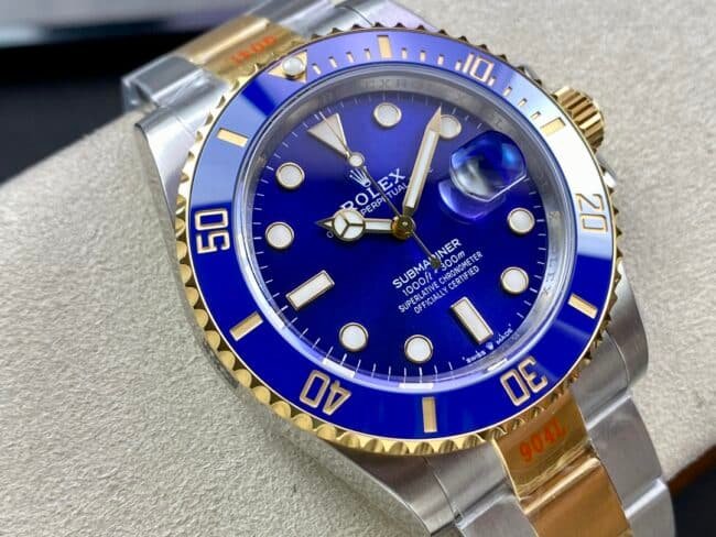 VS Factorytop-tier replicaRolex gold and blue Submariner 41mm new shell type genuine open mold men's mechanical watch front view