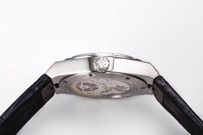 Top quality replica BBR Vacheron Constantin Overseas tourbillon, peak appearance, king of steel watches, blue dial, side view