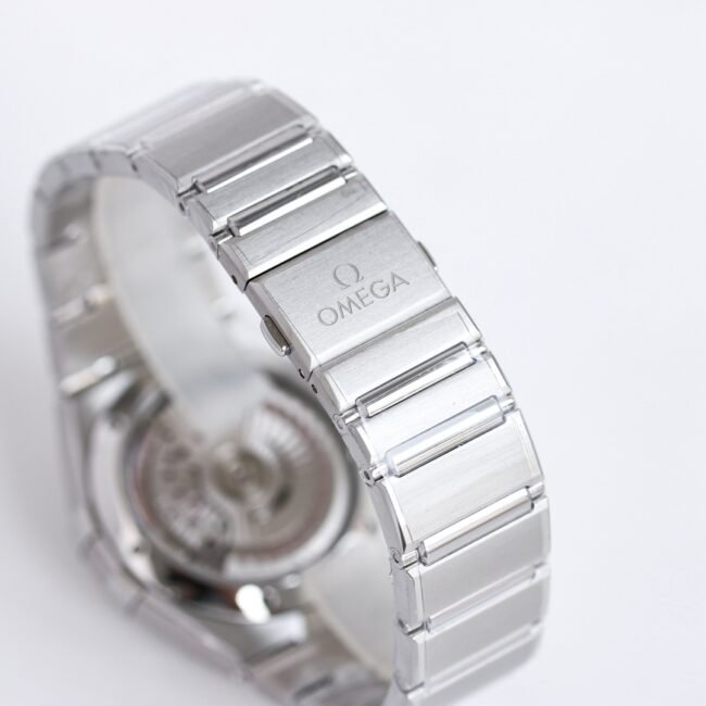 High-end replica Omega white steel OR original mold new 39mm Constellation series stainless steel watch buckle picture