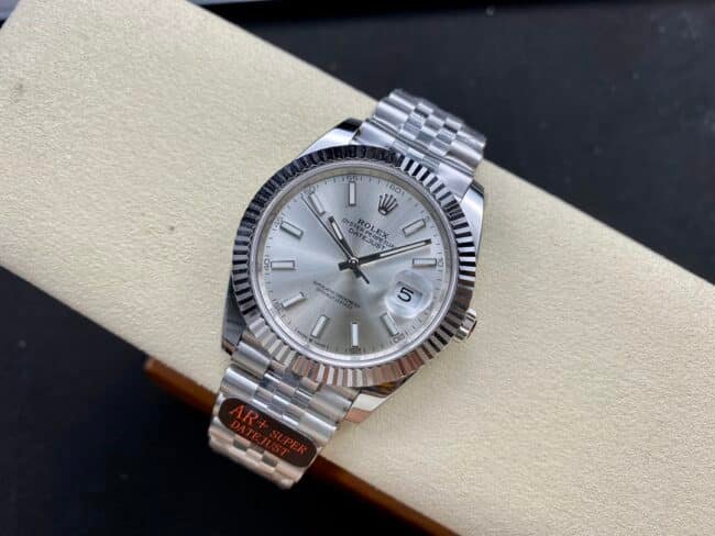 AR Factory Rolex Oyster Perpetual Log 41 para hombre, réplica de relojes superiores 1:1, placa gris plateada, correa de acero, mecánico automático, modelo m126334-0004 — luxury replica watch guide | Watch Replica Expert