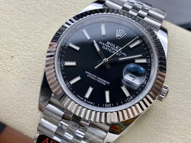 Rolex AR factory Oyster Perpetual Log 41 1:1 super A reloj de imitación para hombre esfera negra pulsera de acero m126334-0018 — luxury replica watch guide | Watch Replica Expert
