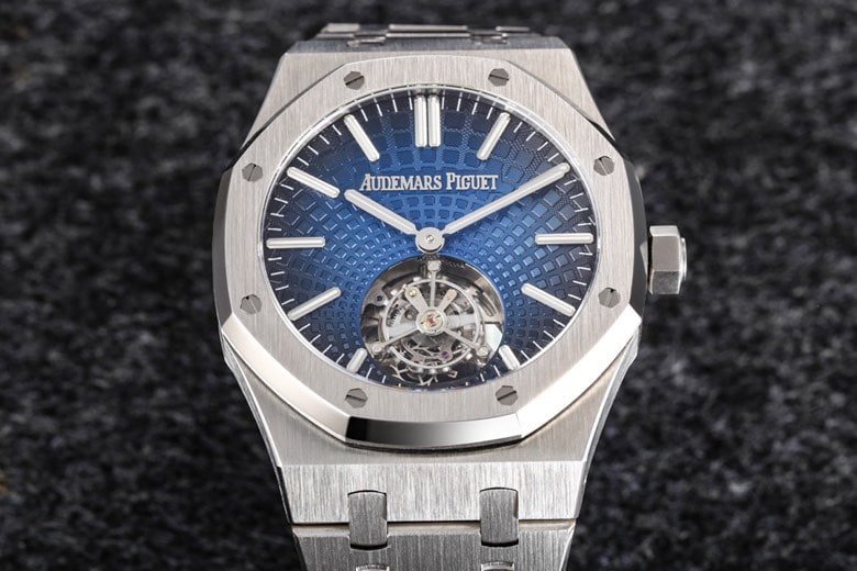 Dachang high-quality replicaR8 factory 2022 Audemars Piguetblue dialRoyal Oak self-winding tourbillon men's watch front view