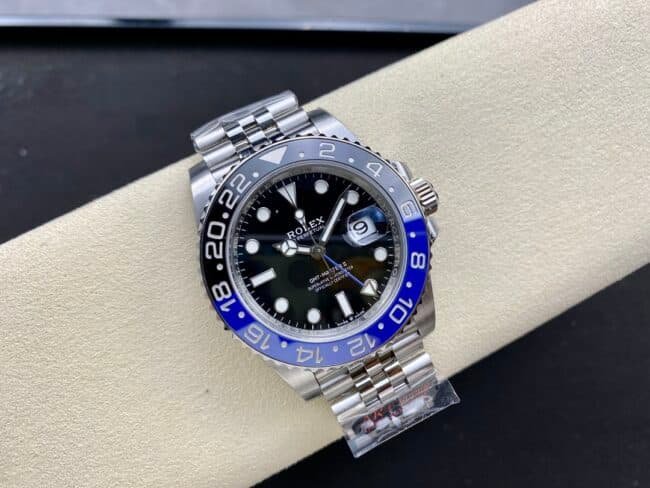 AR Factory Rolex GMT-Master II 1:1 Super A Super Clone Reloj para hombre Último V4 Cerachrom Esfera negra Bisel azul y negro Correa de acero Oyster m126710blnr-0002 — luxury replica watch guide | Watch Replica Expert
