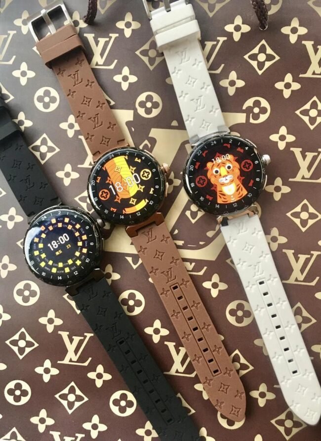 Factory Replica LV 3rd Generation Silicone Men's Watch Front View