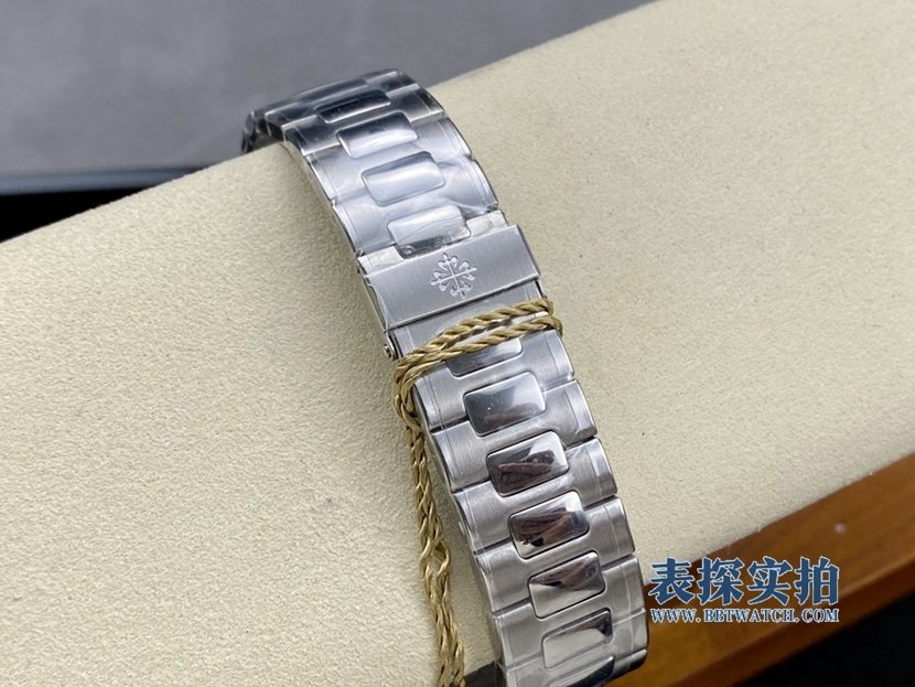 top-tier replicaPPF innovative and avant-garde spirit joins hands with Patek Philippeblack dial5980 series watch bracelet