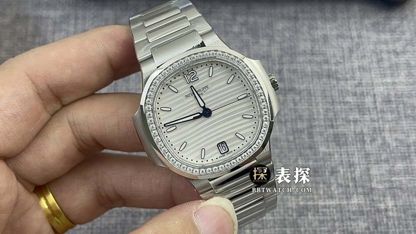 3K Factory Patek Philippe Patek Philippe Relógio feminino Sporty Elegance Super Clone com mostrador branco brilhante, diamantes e pulseira de aço 7118/1200A-010 — luxury replica watch guide | Watch Replica Expert