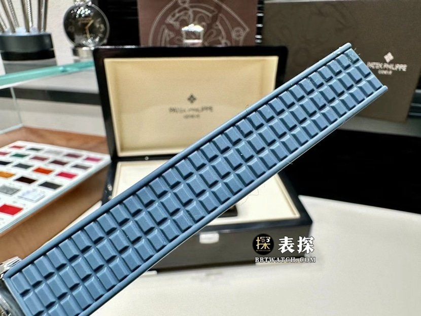 MMA factory Patek Philippe5067A grenade top-tier 1:1super clone watch ladies blue dial diamond rubber model pictures and prices braceletlive photos
