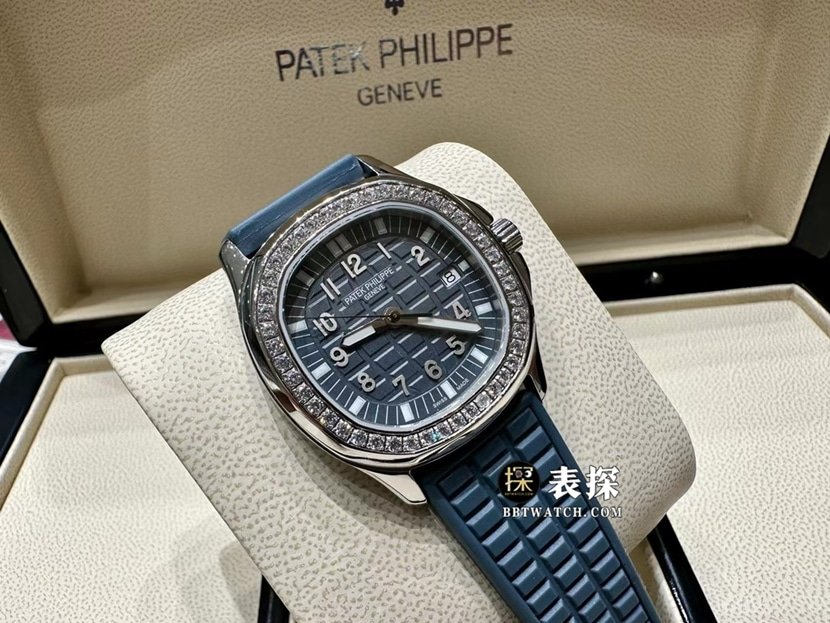 MMA Patek Philippe Aquanaut 5067A-025 Montre à quartz Grenadier pour femme 1:1 Super Clone Cadran bleu Diamants Caoutchouc composé naturel — luxury replica watch guide | Watch Replica Expert