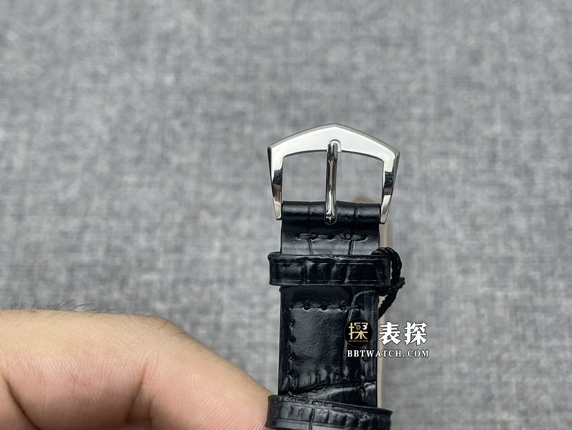 ZF FactoryPatek Philippe classical watch 5296 top-tier replica watch men's breast white dialleather strap model pictures and prices clasplive photos
