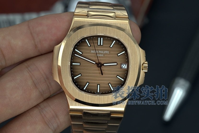 3K Factory Patek Philippe Nautilus 5711/1R-001 réplica superior masculina, mostrador café em ouro rosa, pulseira de aço, espelho de safira na frente e atrás — luxury replica watch guide | Watch Replica Expert