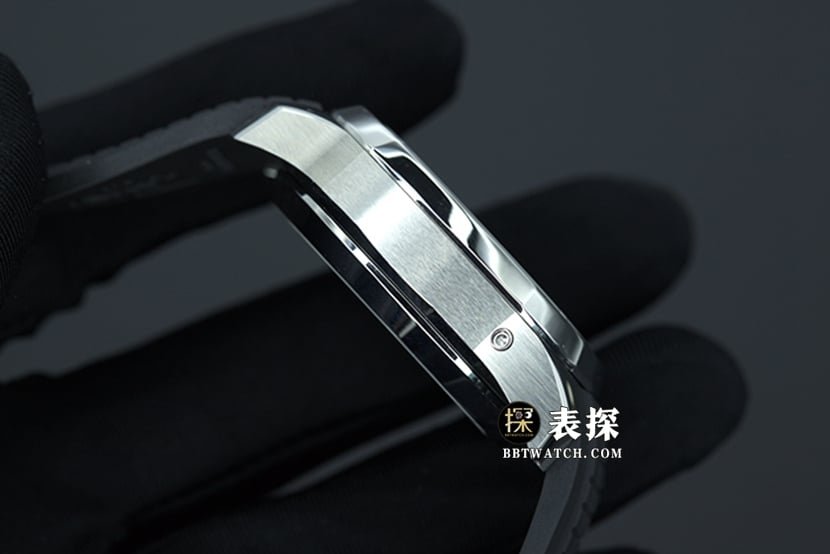YL Factory Patek Philippe 1:1 Super A Replica Watch Men's Black Dial Rubber Strap Detailed Side View Pictures and Price