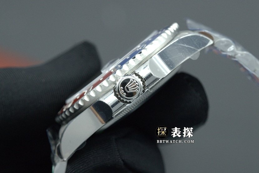 C+GMT-MasterRolex1:1replica watch lumeblack dialPepsi bezelsteel bracelet model m126710blro-0001side live photo