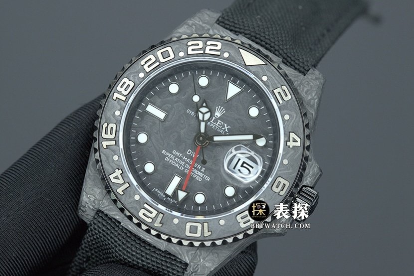 VS FactoryRolex1:1top-tier replica watch men's carbon fiber leather strap model pictures and prices front live photo