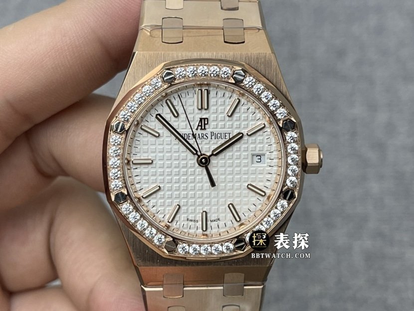 8F Factory Audemars Piguet Royal Oak Reloj Réplica de Cuerda Automática para Mujer de 34 mm Correa de Acero Plateada 77351OR.ZZ.1261OR.01 — luxury replica watch guide | Watch Replica Expert