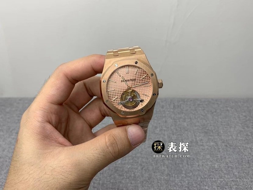 R8 factory Audemars PiguetRoyal Oaktop-tier replica watch men's gold plate tourbillonsteel bracelet model pictures and prices front live photo