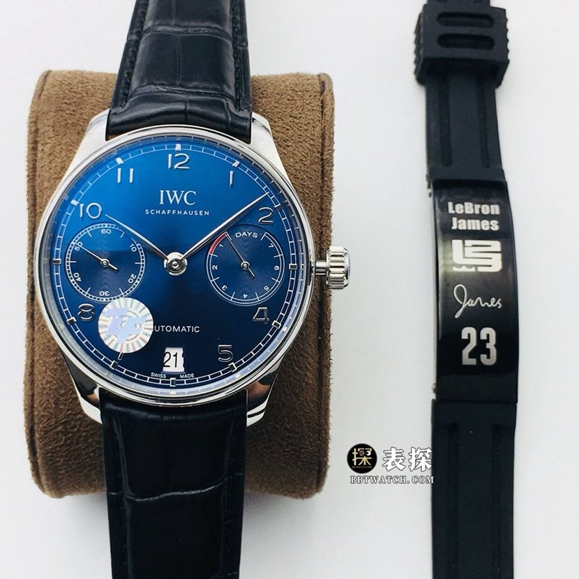 Montre super clone IW500710 de la série IWC Portugal de ZF Factory pour hommes avec réserve de marche de sept jours et cadran panda bleu foncé avec options de bracelet — luxury replica watch guide | Watch Replica Expert