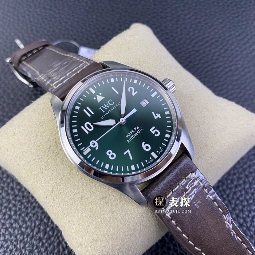 AOF factory IWC pilot watch IW328205top-tier 1:1super clone watch men's green dialleather strap model pictures and prices front live photo