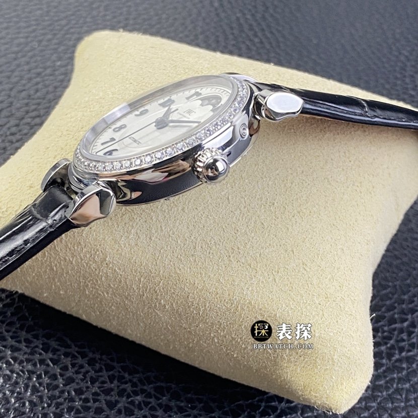 TWC factory IWC Express Wenxi IW459306super clone watch men's silver white dialmoon phaseleather strap model picture and price side live photo