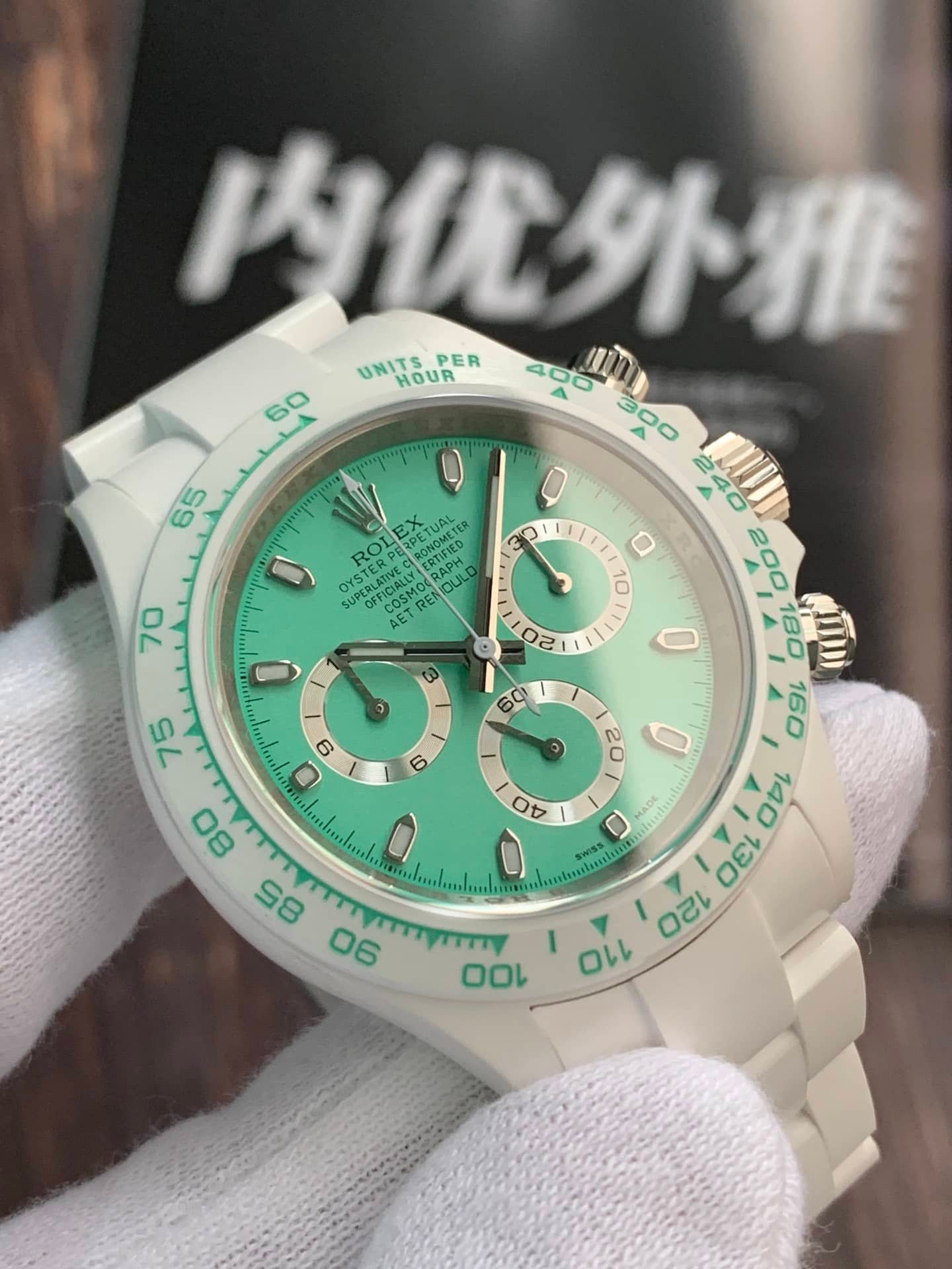 AET factory Rolex men's Daytonachronograph 1:1 top-tier replica watch green dialceramic model front live photo