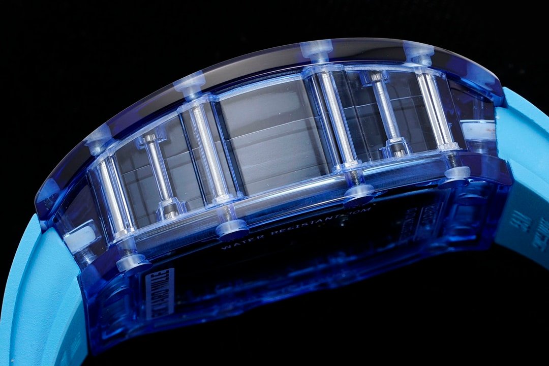 Richard Mille men's top-tier 1:1high-quality replica watch blue transparent hollow plate blue rubber model RM35-01side live photo