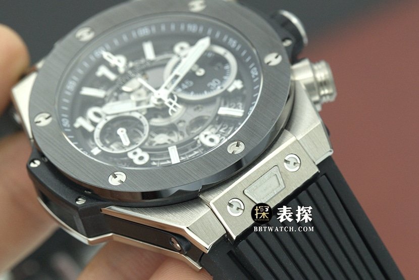 Hublot ceiling replica watch, BBF Big Bang replica watch, front view
