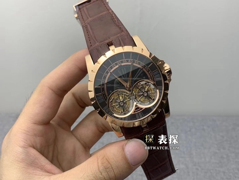 Roger Dubuis Excalibur Series Double Tourbillon JB King 1:1 Réplica RDDBEX0280 Pulseira com mostrador preto — luxury replica watch guide | Watch Replica Expert