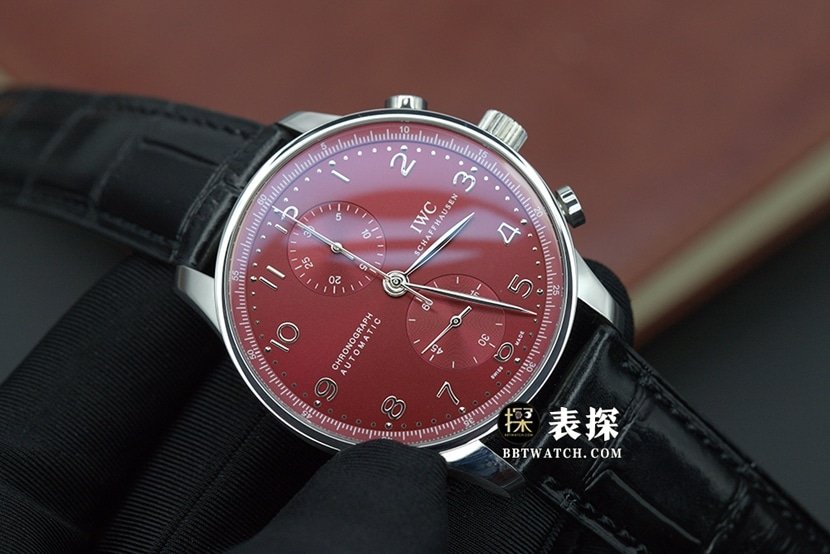 IWC ceiling replica,az Portuguese replica watch,front live photo