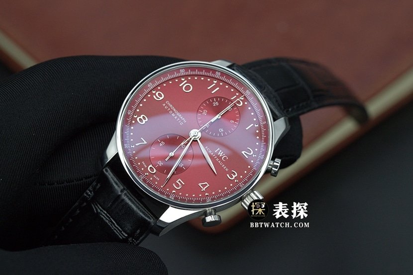 IWC ceiling replica,az Portuguese replica watch,front live photo