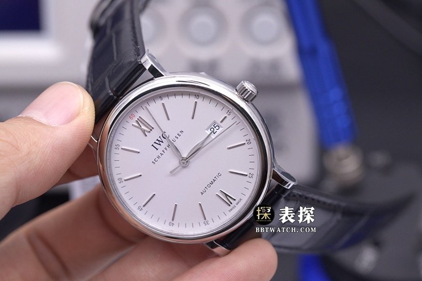IWC1:1replica,V7 Portofino replica watch,front live photo