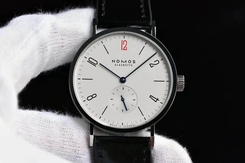Nomos TANGOMAT Serie 601 von GP Factory: Bauhaus-inspirierte Nachbildung im direkten Vergleich mit der Originaluhr — luxury replica watch guide | Watch Replica Expert