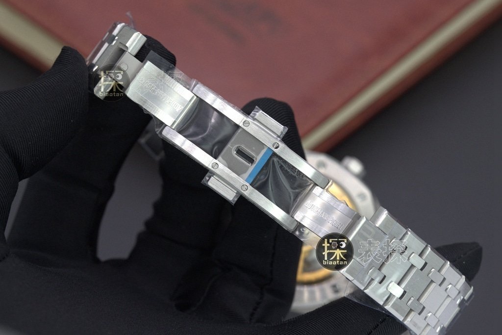 Audemars Piguettop-tier replica watch,APSRoyal Oakreplica watch,clasp picture