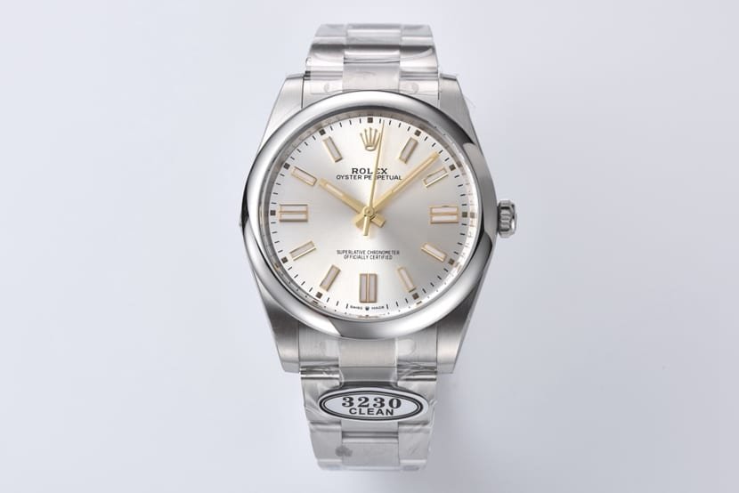 Rolex Oyster Perpetual 124300 41 mm C Réplique d'usine avec mouvement 3230, cadran argenté et bracelet en acier — detailed review and buying guide | Watch Replica Expert