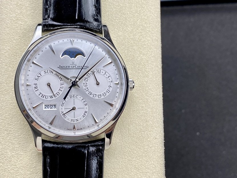 Jaeger-LeCoultre Master Jaeger-LeCoultre 1:1 réplica calendário perpétuo de função completa automático mecânico 130842J placa de prata — luxury replica watch guide | Watch Replica Expert