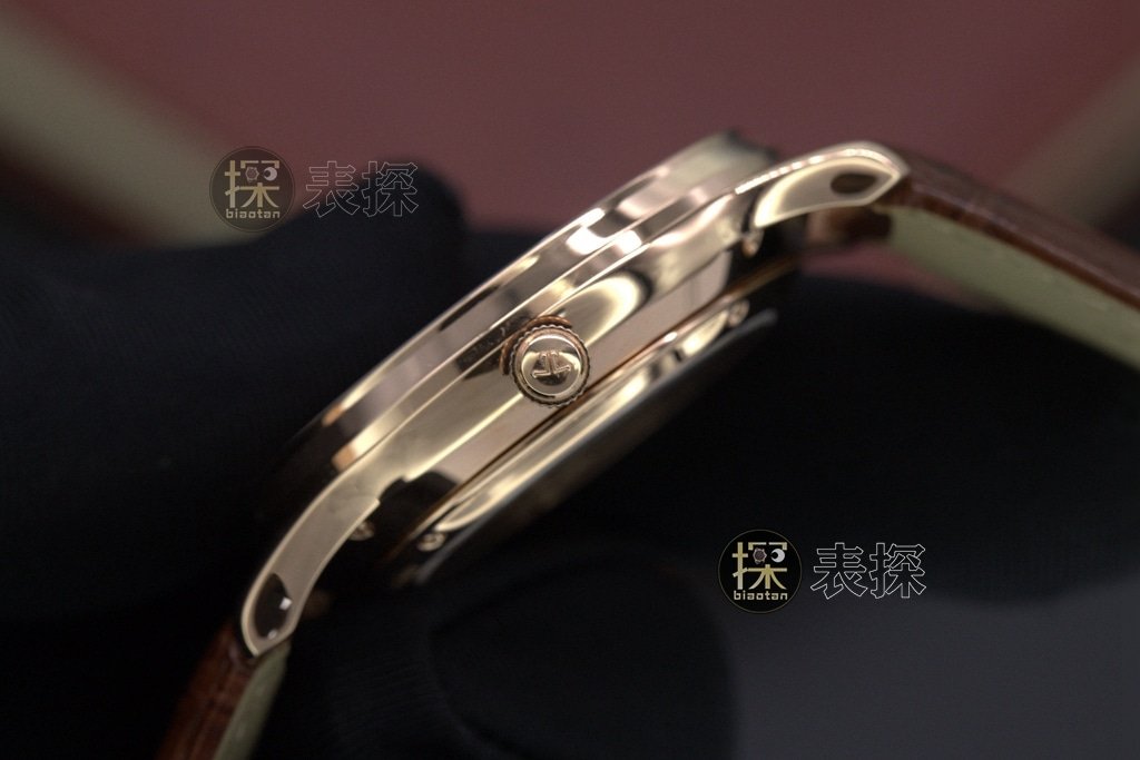 Jaeger-LeCoultre1:1replica watch, Master J replica watch, side view