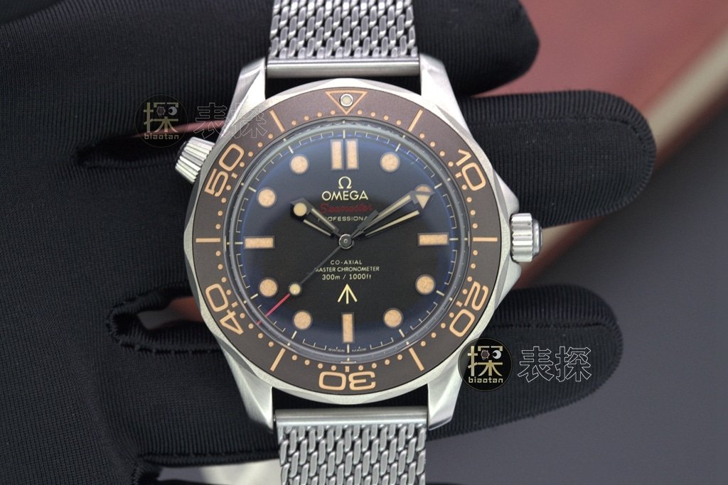 Réplica VS Factory Omega Seamaster 007 No Time to Die: mostrador preto impecável, pulseira de aço luminosa — detailed review and buying guide | Watch Replica Expert