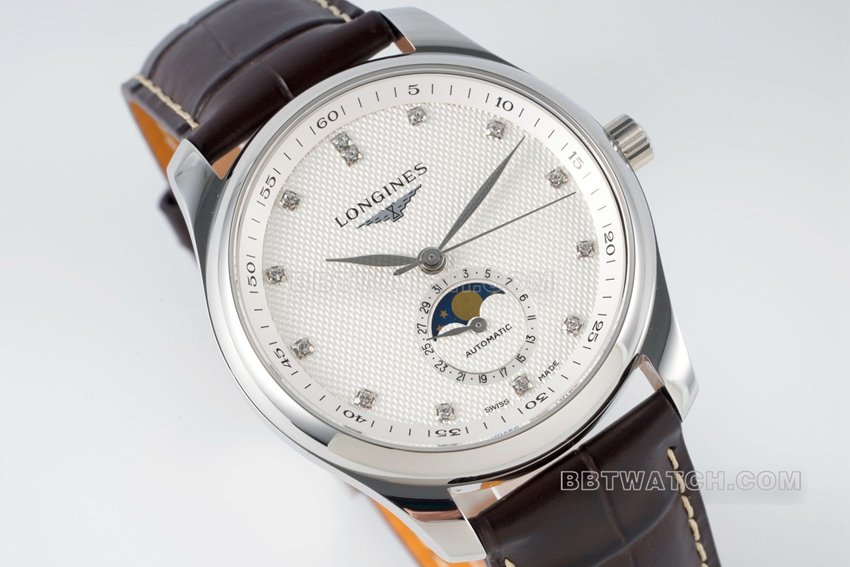 APS factory Longines watchmaking traditional top-tier 1:1high-quality replicasilver dialmoon phaseleather strap model L2.909.4.77.3front live photo
