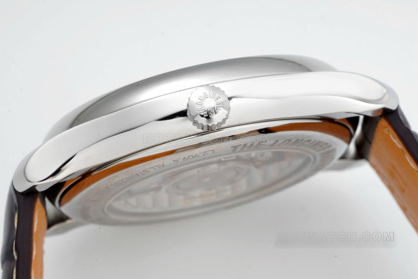 APS factory Longines watchmaking traditional top-tier 1:1high-quality replicasilver dialmoon phaseleather strap model L2.909.4.77.3side live photo