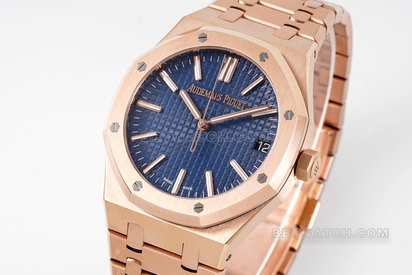 APS factory Audemars PiguetRoyal Oak1:1top-tier replica watch blue dialrose goldsteel bracelet model 15510OR.OO.1320OR.03front live photo