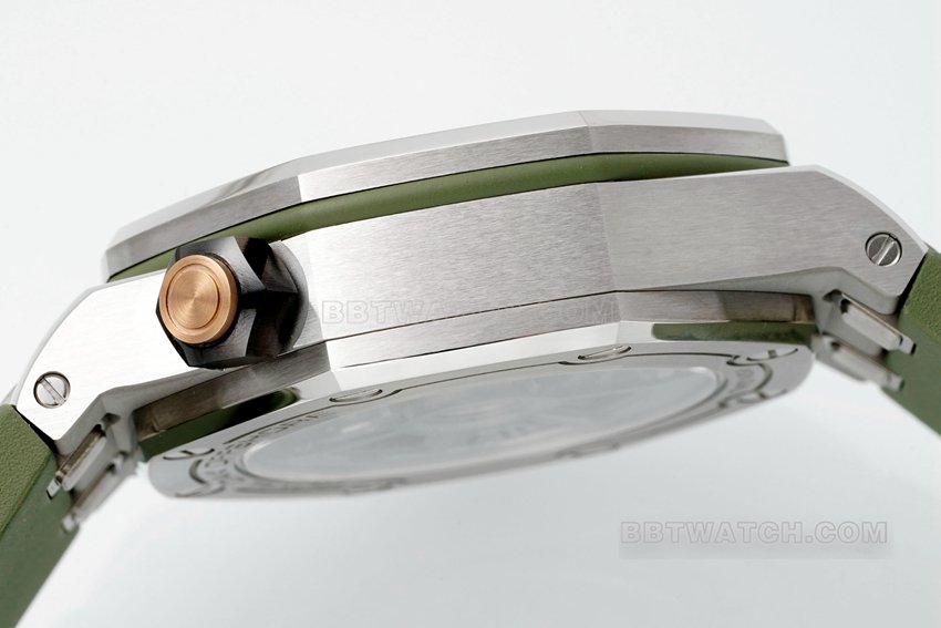 APS factory Audemars PiguetRoyal Oak offshore super clone avocado rubber model 15720ST.OO.A052CA.01side live photo