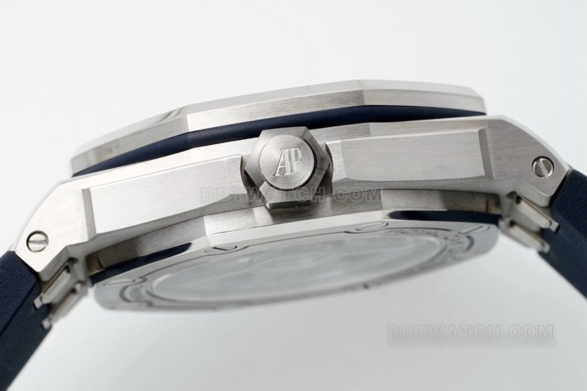 APS factory Audemars PiguetRoyal Oak offshore type 1:1top-tier replica sea blue dial rubber model 15720ST.OO.A027CA.01side live photo