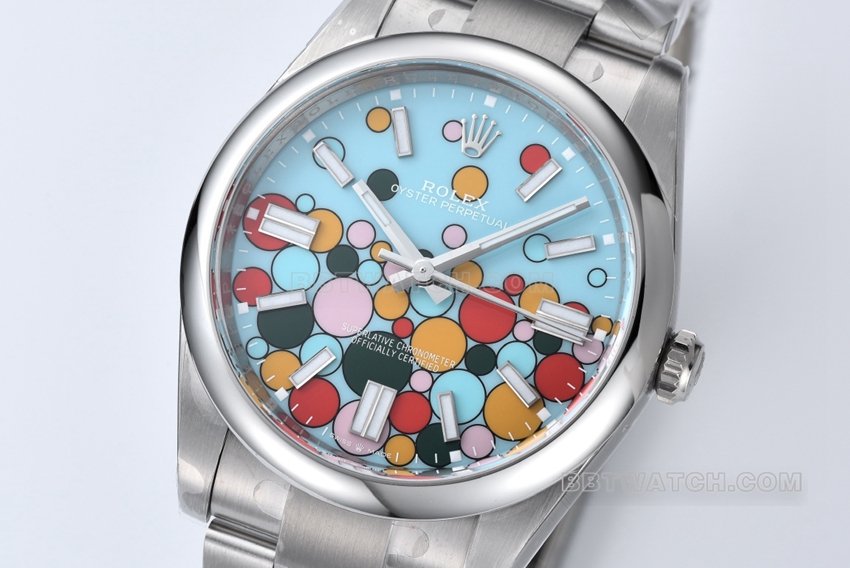Factory C Rolex Oyster Perpetual top-tier 1:1high-quality replica41mm bubble noodle m124300-0008front live photo