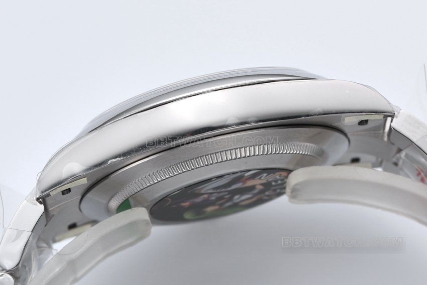 Factory C Rolex Oyster Perpetual top-tier 1:1high-quality replica41mm bubble noodle m124300-0008side live photo