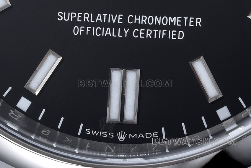 Factory C Rolex Oyster Perpetual top-tier 1:1super clone41mmblack dialm124300-0002front live photo