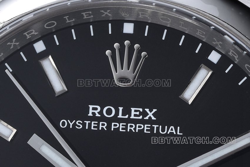 Factory C Rolex Oyster Perpetual top-tier 1:1super clone41mmblack dialm124300-0002front live photo